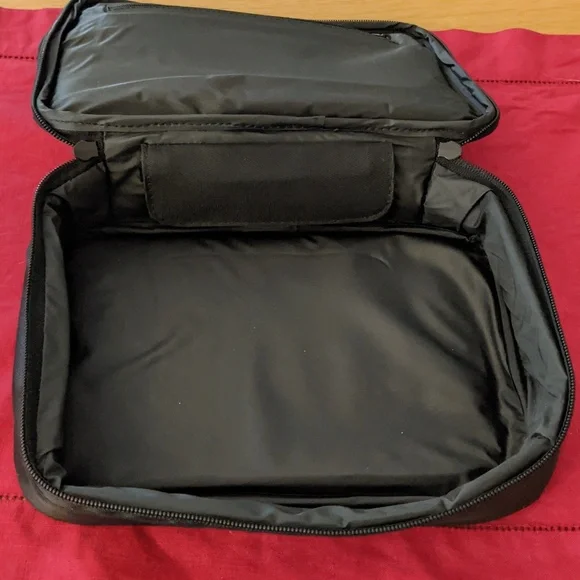 Perry Ellis America Travel Pouch Case Lined Double Zip Interior Pocket New Rare - Picture 4 of 8